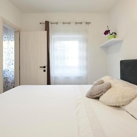 Apartment Josip Ciovo Trogir Exterior photo